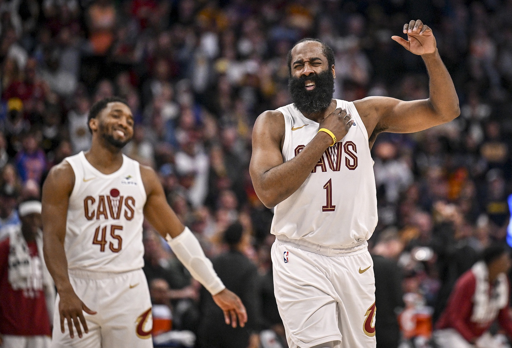 电竞赛事-哈登加盟仅2场骑士便有了真强队基因 完整阵容实力多恐怖值得期待